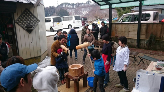 餅つき大会開催