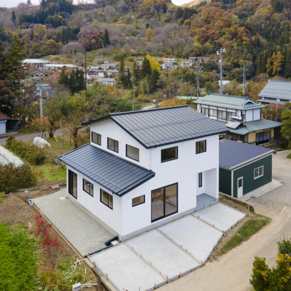 小川村の注文住宅　T様邸　山あいの豊かな自然を取り込んだリビングのお家