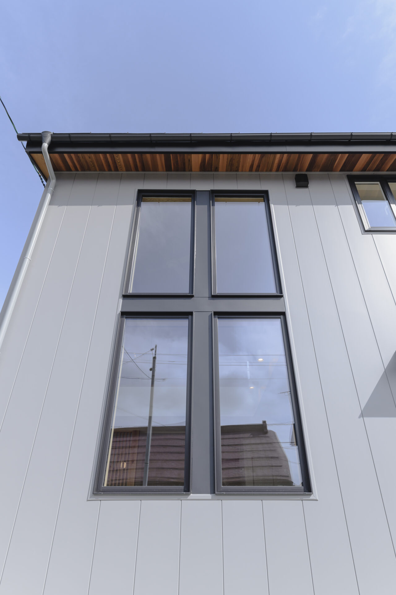 漆喰の心地よさ×造作キッチンの美しさ　満たされる家の写真