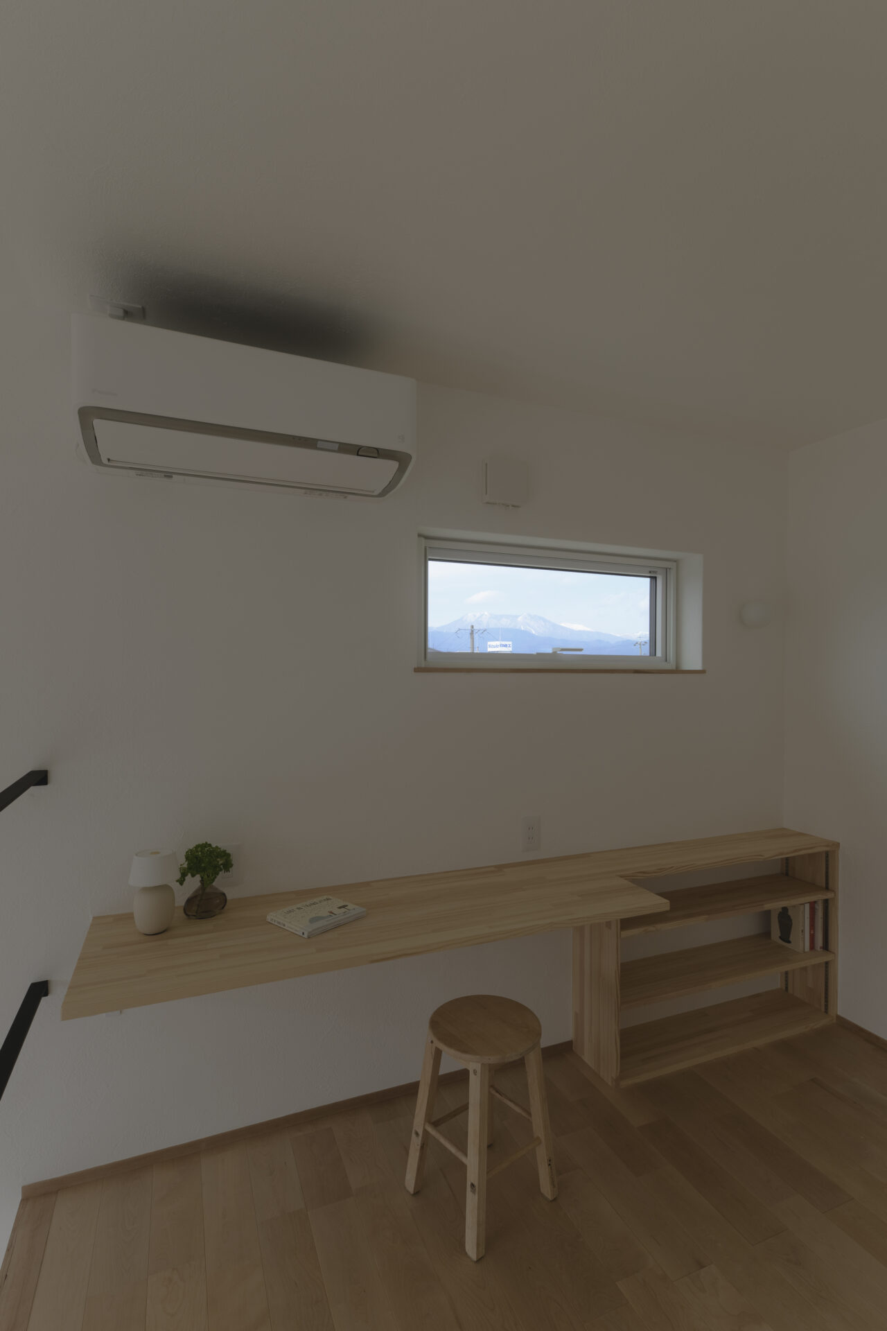 漆喰の心地よさ×造作キッチンの美しさ　満たされる家の写真