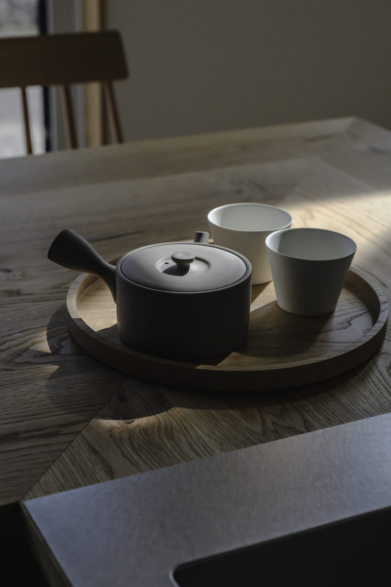 漆喰の心地よさ×造作キッチンの美しさ　満たされる家の写真